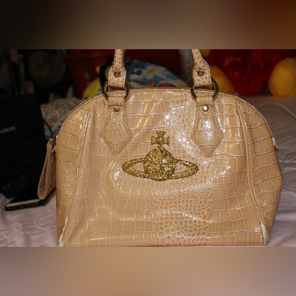 VINTAGE AUTHENTIC Vivienne Westwood litter orb bag